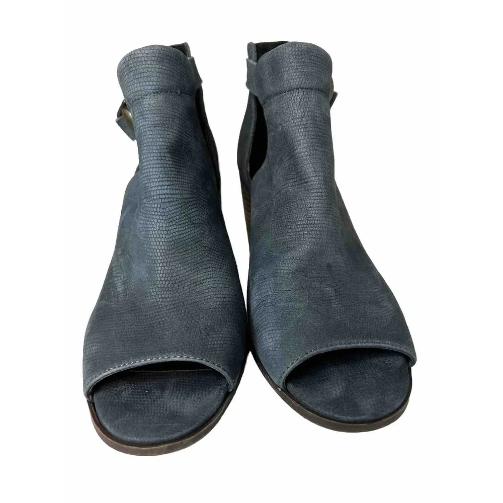 SOLE SOCIETY Ferris Blue Suede Peep Toe Bootie Heels Cut out sides Size‎ 9M